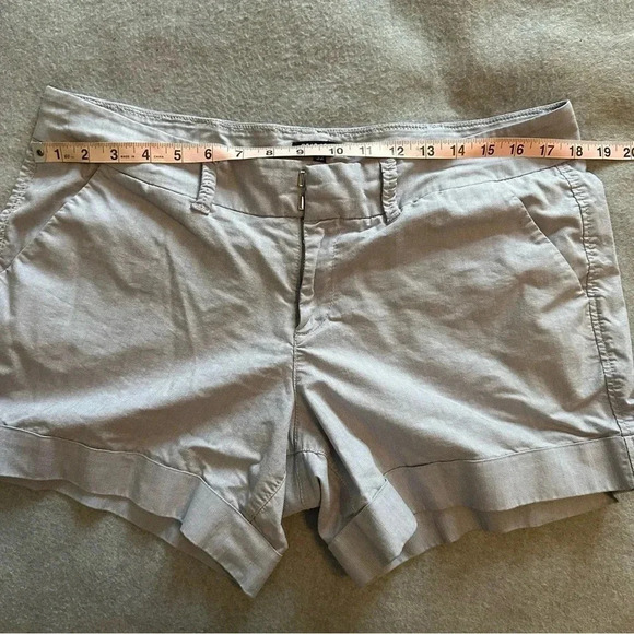 Dear John cuffed shorts blue size 32 - Picture 6 of 8